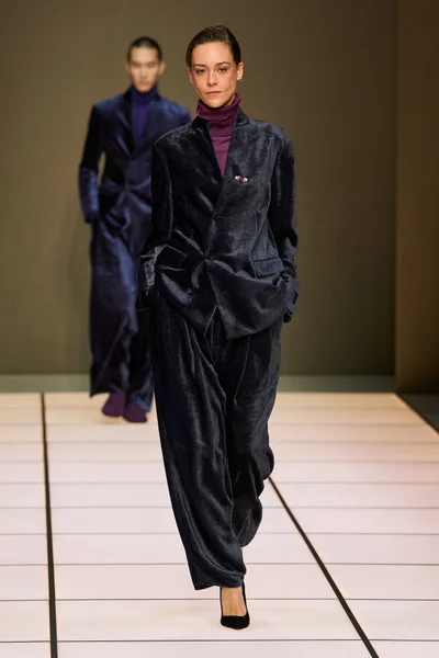 Look 90